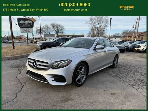 Used 2017 Mercedes-Benz E 300 4MATIC image 1