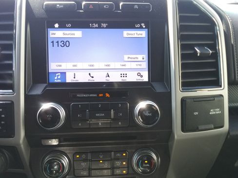 Used 2018 Ford F150 Lariat w/ Equipment Group 502A Luxury AWD/4WD image 18