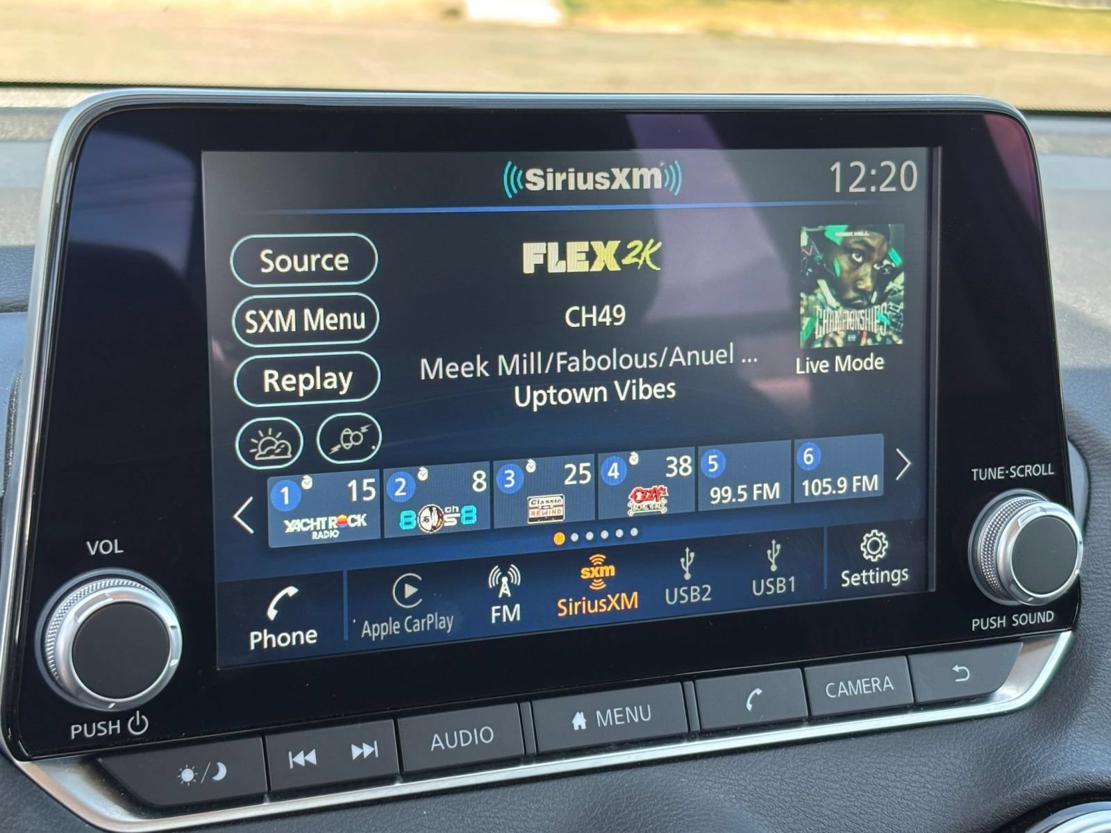 Used 2025 Nissan Sentra SV FWD image 19