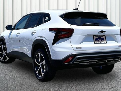 New 2026 Chevrolet Trax RS w/ Sunroof Package FWD image 7