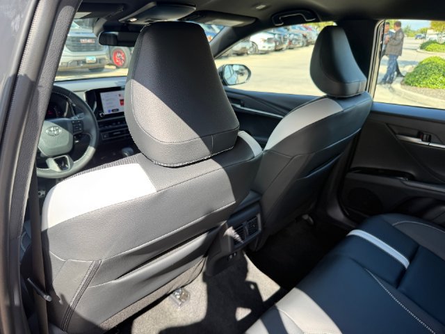 Used 2026 Toyota Camry SE FWD image 20
