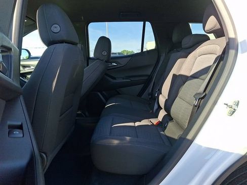Used 2025 Chevrolet Equinox LT AWD/4WD image 10