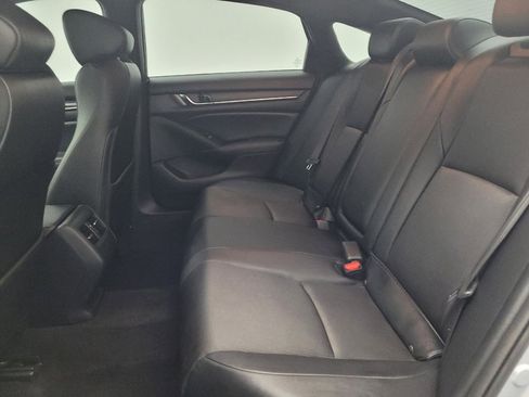 Used 2019 Honda Accord Sport image 18