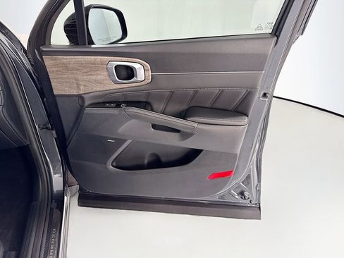 Used 2022 Kia Sorento SX Prestige image 27