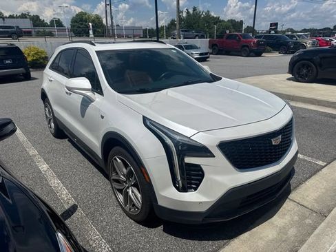Used 2019 Cadillac XT4 Sport FWD image 3