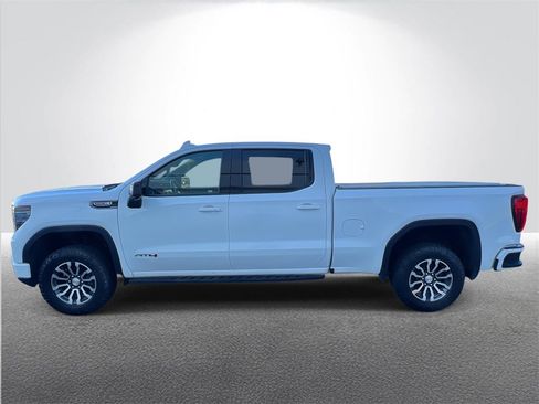 Used 2022 GMC Sierra 1500 AT4 w/ AT4 Preferred Package image 3