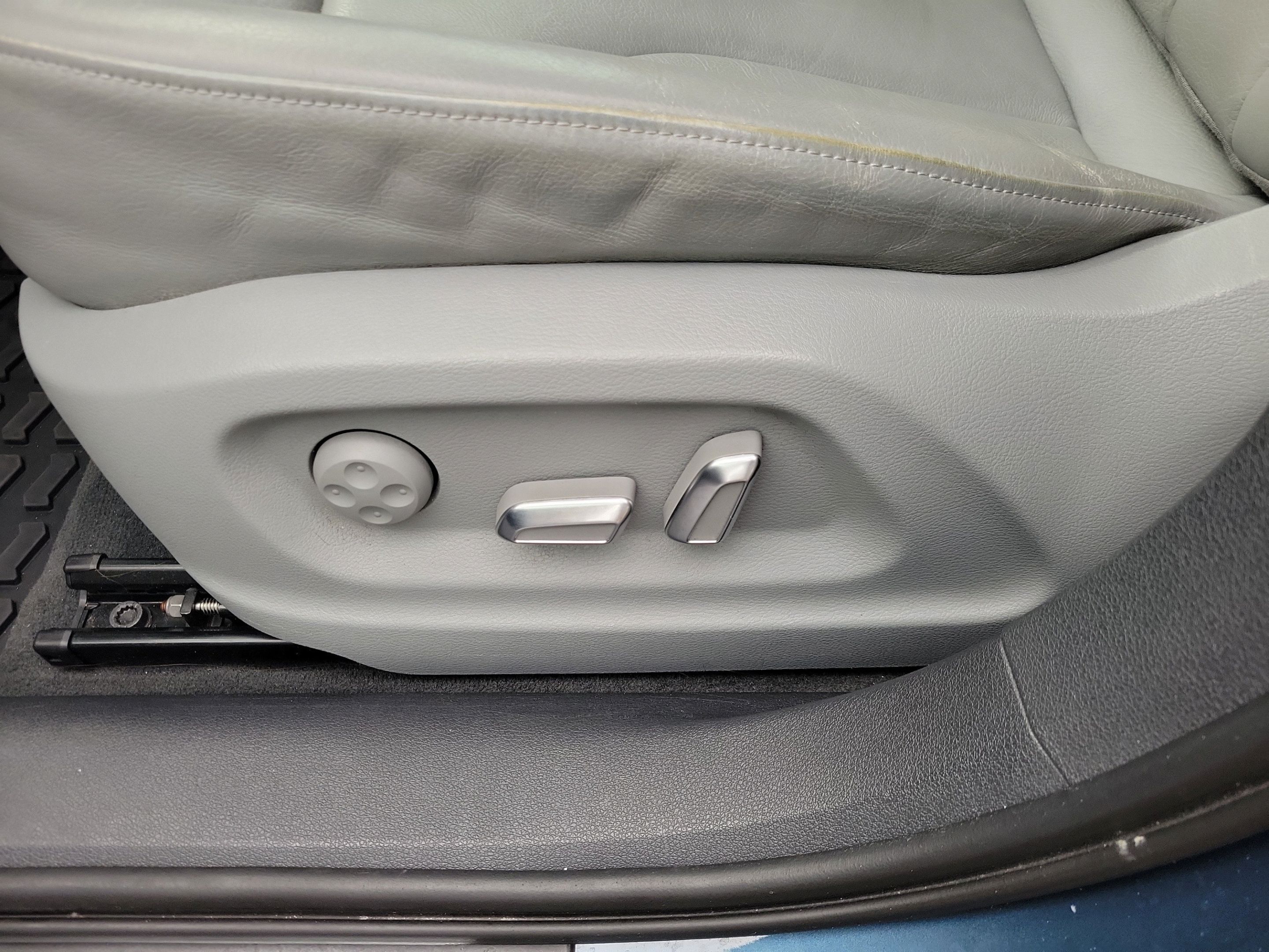 Used 2018 Audi Q3 2.0T Premium FWD image 11