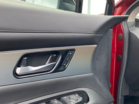 New 2025 Nissan Murano SL image 13