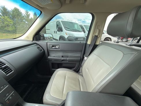 Used 2019 Ford Flex SEL w/ Equipment Group 202A AWD/4WD image 6