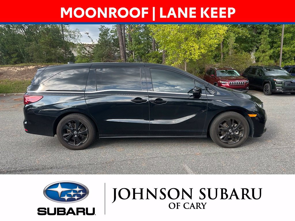 Used 2023 Honda Odyssey Sport image 3