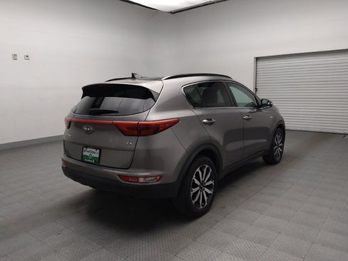 Used 2018 Kia Sportage EX w/ EX Premium Package image 9