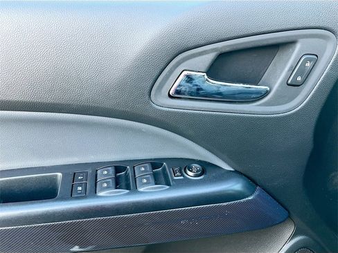 Used 2022 Chevrolet Colorado Z71 image 17