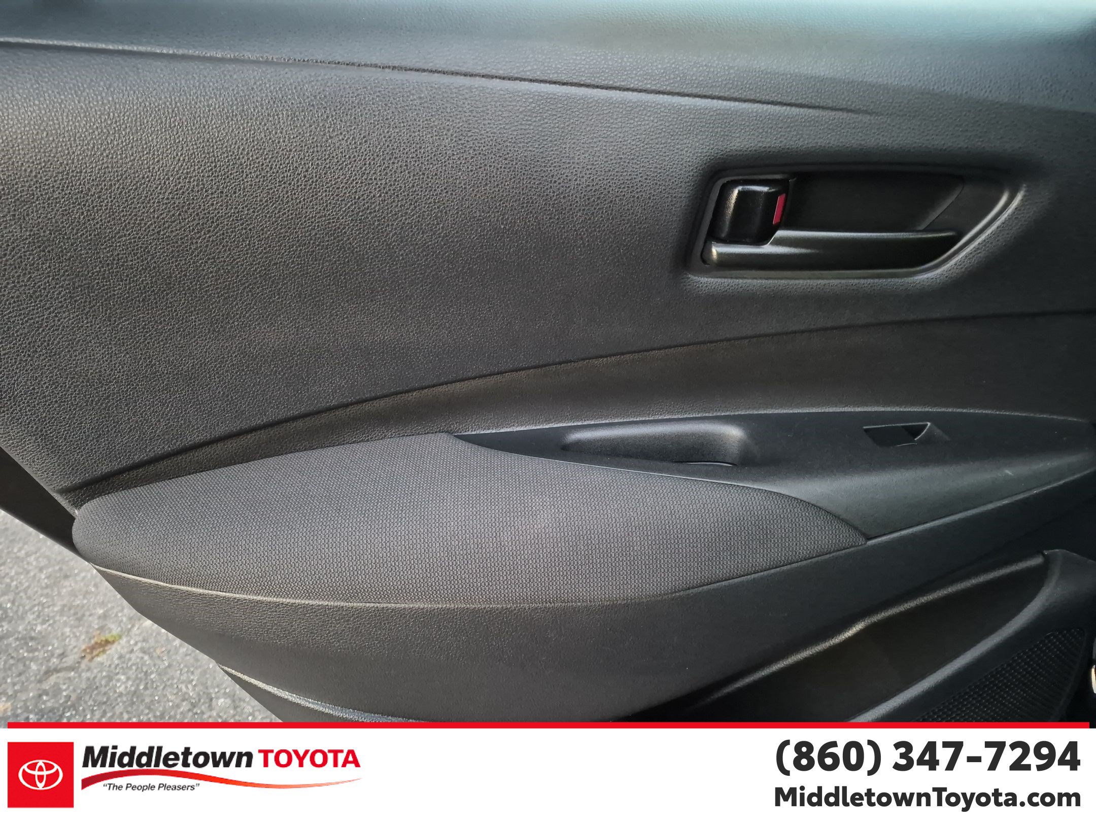 Certified 2025 Toyota Corolla LE FWD image 27