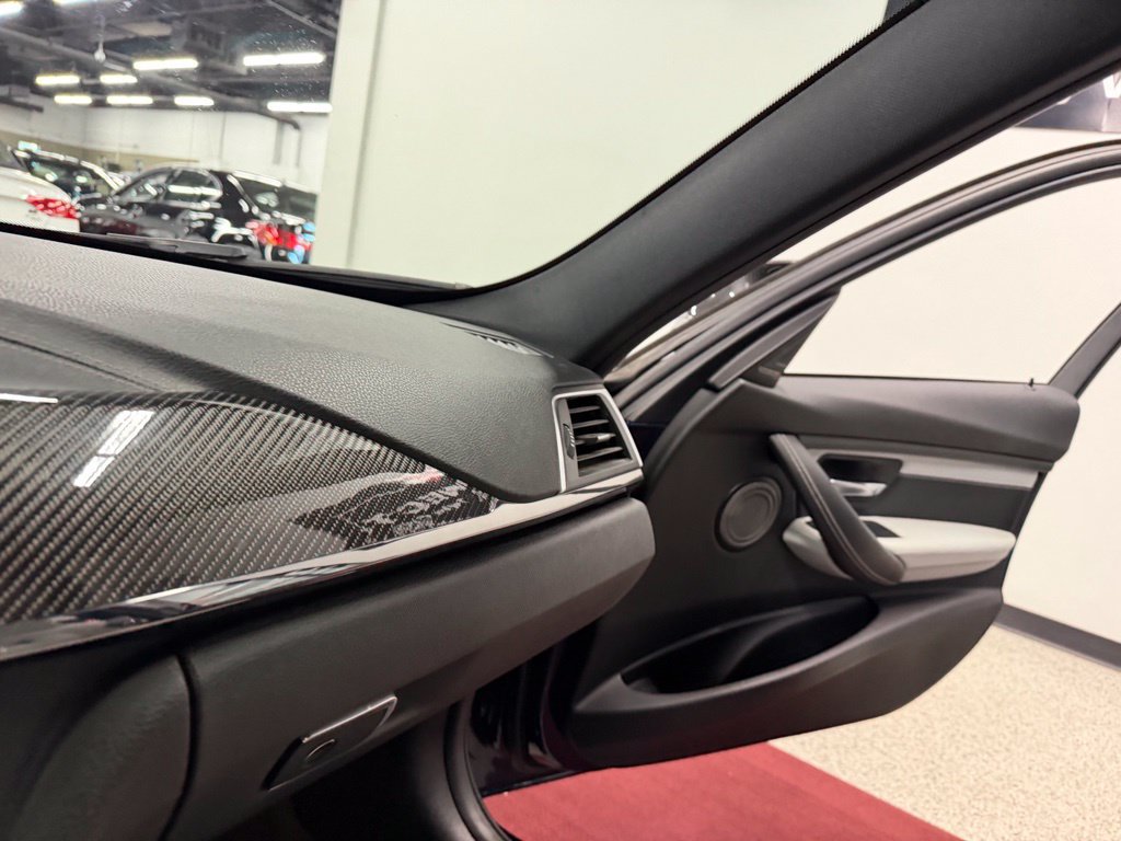 Used 2018 BMW M3 RWD image 38
