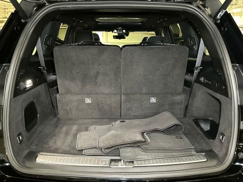 Used 2021 Jeep Grand Cherokee L Overland w/ Luxury Tech Group IV image 7