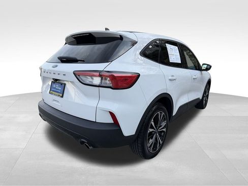 Certified 2022 Ford Escape SE w/ SE Sport Appearance Package image 6