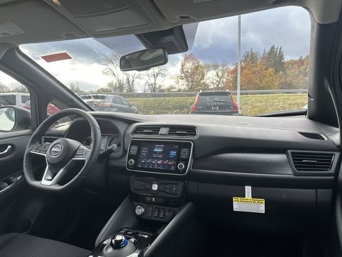 New 2025 Nissan Leaf SV Plus image 16