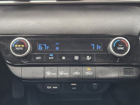 Certified 2025 Hyundai Elantra Blue image 18