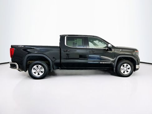 Used 2024 GMC Sierra 1500 SLE image 10