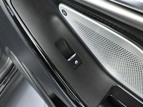 Used 2023 Ford Explorer Platinum w/ Technology Package image 54