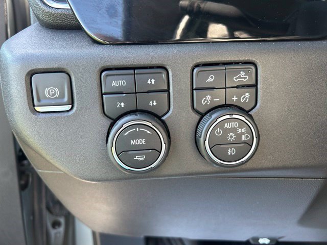 Used 2024 Chevrolet Silverado 1500 LTZ AWD/4WD image 21