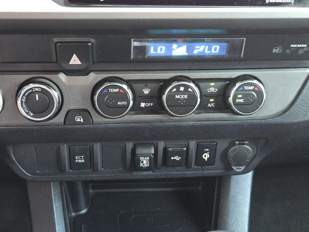 Used 2022 Toyota Tacoma TRD Off-Road AWD/4WD image 22