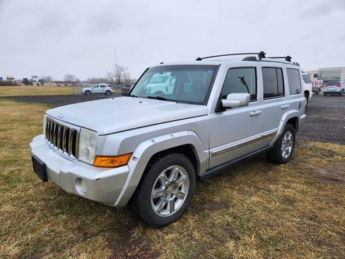 Used 2010 Jeep Commander Limited AWD/4WD image 17