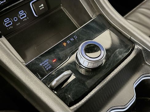 Used 2024 Jeep Grand Cherokee L Limited w/ Luxury Tech Group II image 25