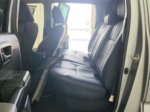 Used 2018 Toyota Tacoma SR w/ SR Convenience Package image 33