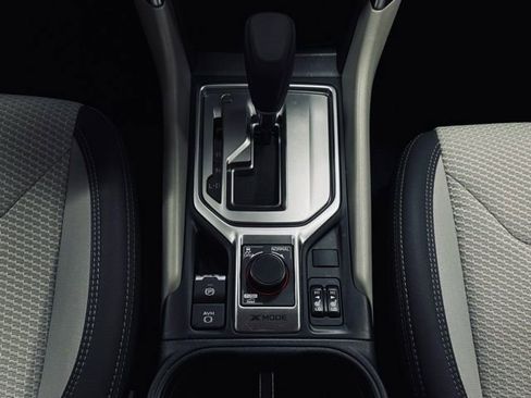 Used 2022 Subaru Forester Premium image 31