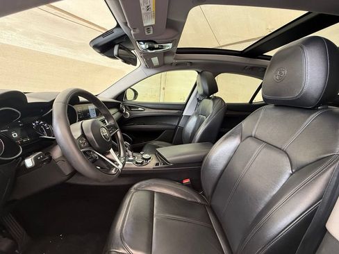 Used 2018 Alfa Romeo Stelvio Ti AWD/4WD image 27