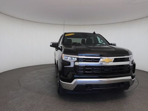 Used 2023 Chevrolet Silverado 1500 LT AWD/4WD image 30