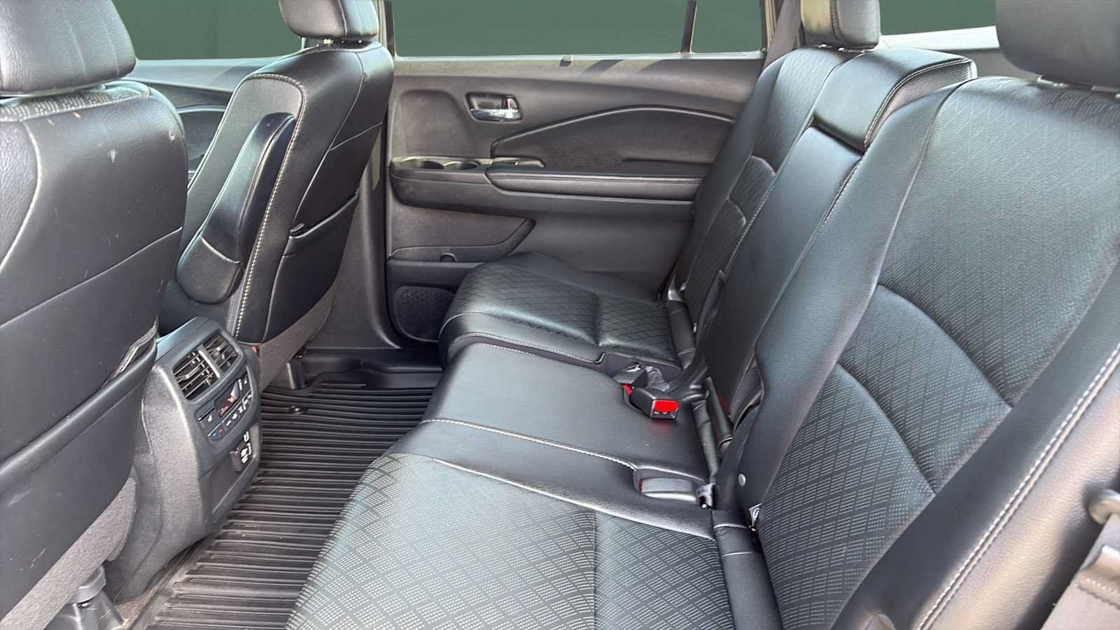 Used 2021 Honda Passport Elite image 18