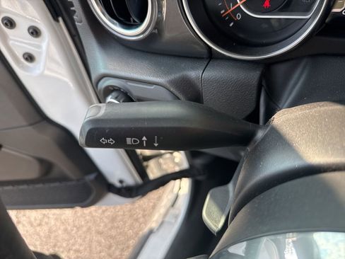 Used 2023 Jeep Wrangler Altitude image 33