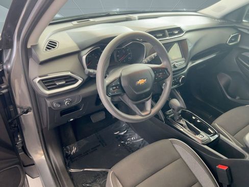 Used 2021 Chevrolet TrailBlazer LS image 4