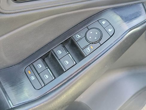 Used 2024 Nissan Rogue S AWD/4WD image 31