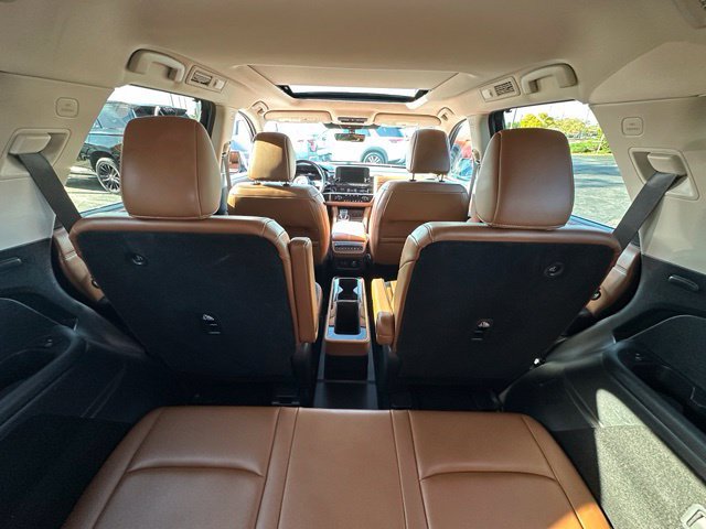 Certified 2025 Nissan Pathfinder Platinum AWD/4WD image 15