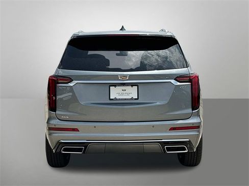 Used 2025 Cadillac XT6 Premium Luxury image 15