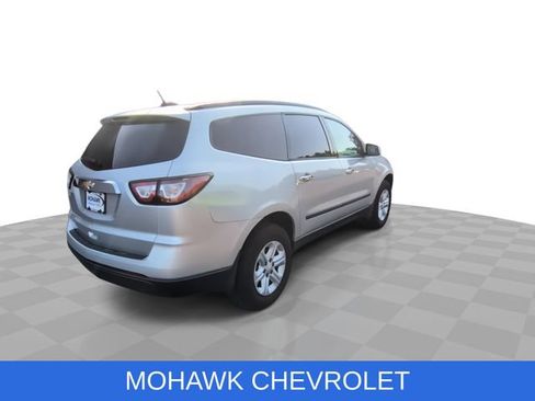 Used 2017 Chevrolet Traverse LS FWD image 8