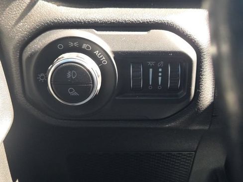 Used 2021 Jeep Gladiator Mojave AWD/4WD image 22