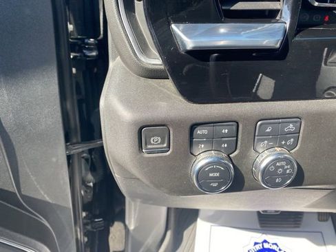 Used 2022 GMC Sierra 1500 SLT w/ SLT Premium Package image 19