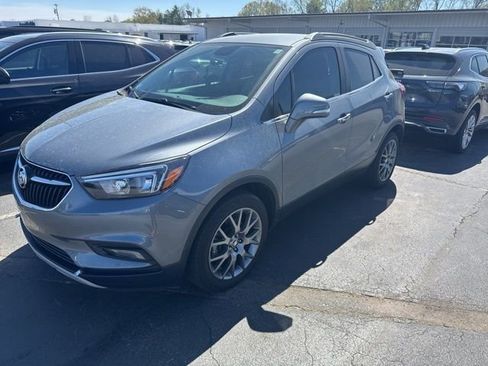 Used 2019 Buick Encore Sport Touring w/ Safety Package image 2