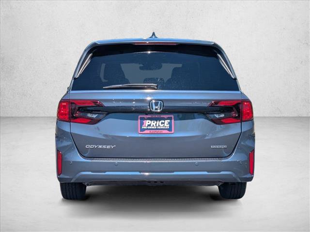 Certified 2025 Honda Odyssey Touring image 7