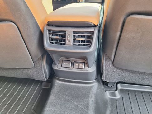 Used 2025 Lexus ES 350 w/ Premium Package image 31