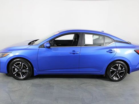 Used 2025 Nissan Sentra SV image 12