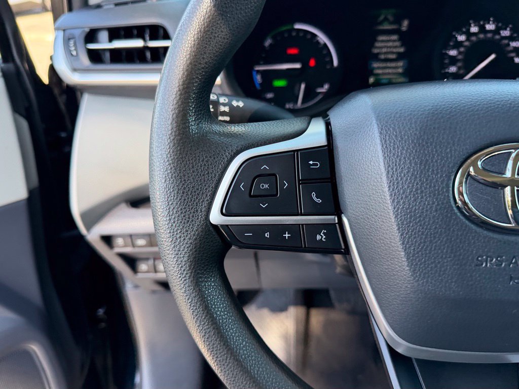 Used 2021 Toyota Sienna LE w/ LE Plus Package FWD image 16