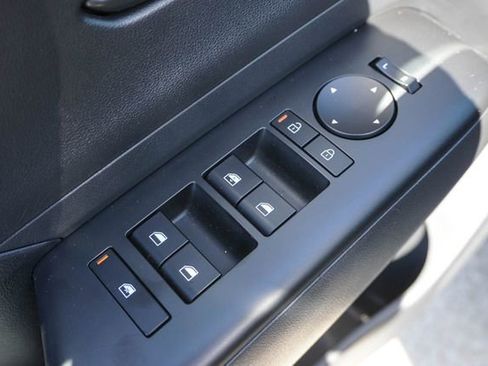 Used 2025 Hyundai Kona SEL image 11