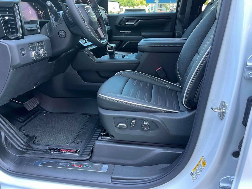 New 2026 GMC Sierra 1500 AT4X AWD/4WD image 22