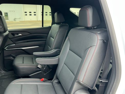 Used 2026 Chevrolet Traverse Z71 w/ Driver Confidence Package AWD/4WD image 8