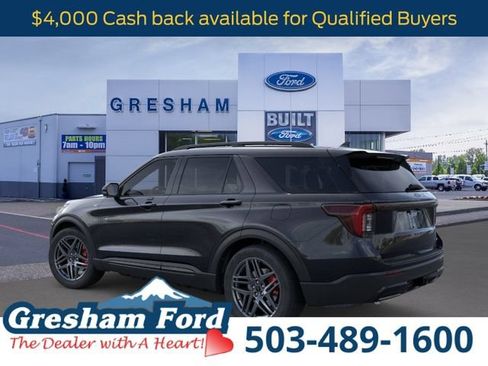 New 2026 Ford Explorer ST-Line w/ ST-Line Street Pack AWD/4WD image 4